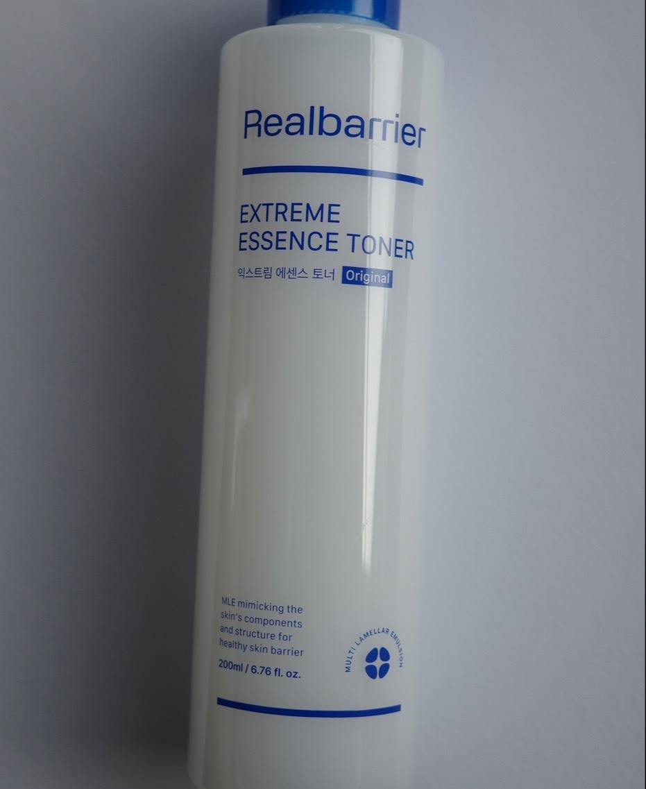 Real Barrier エクストリームエッセンストナー