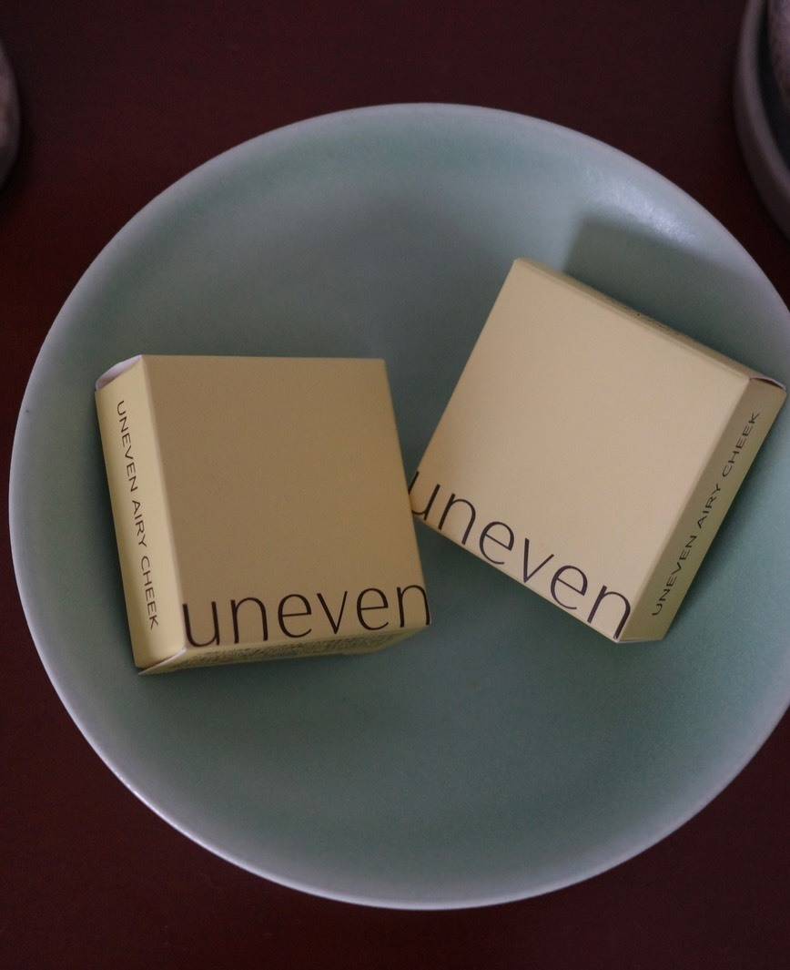 uneven チーク