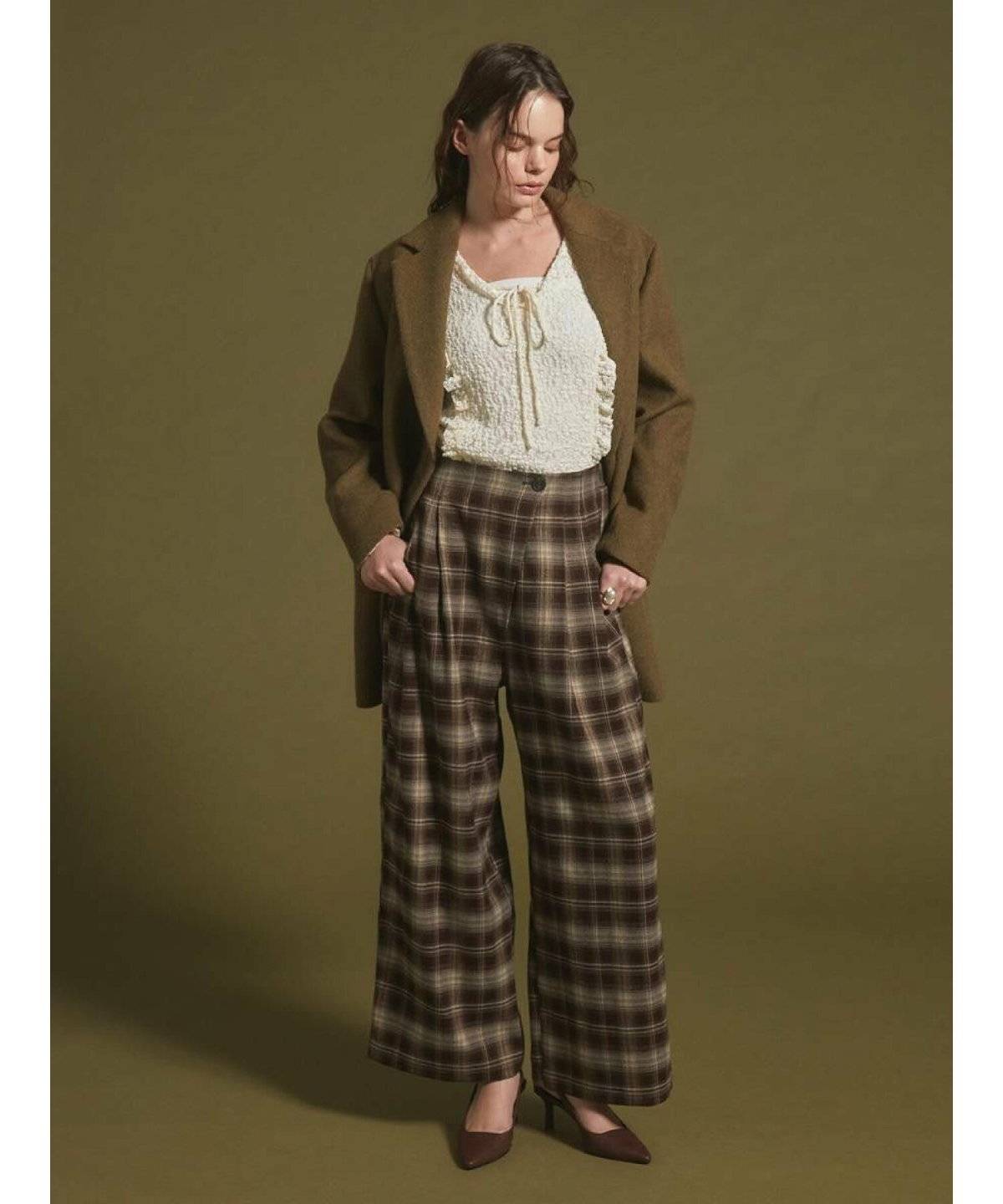 柄ものワイドパンツを使ったコーデ