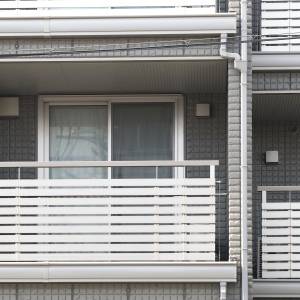 実は風水的に大吉です。バルコニーに置くと良縁を引き寄せるアイテム5選