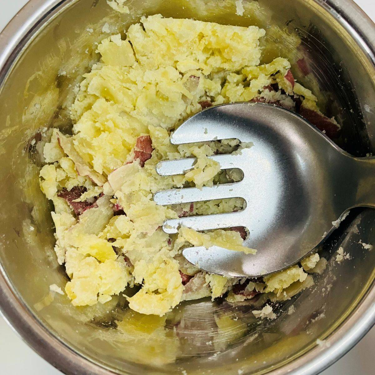 JAグループ公式の「さつま芋とクリームチーズのサンドイッチ」のレシピ