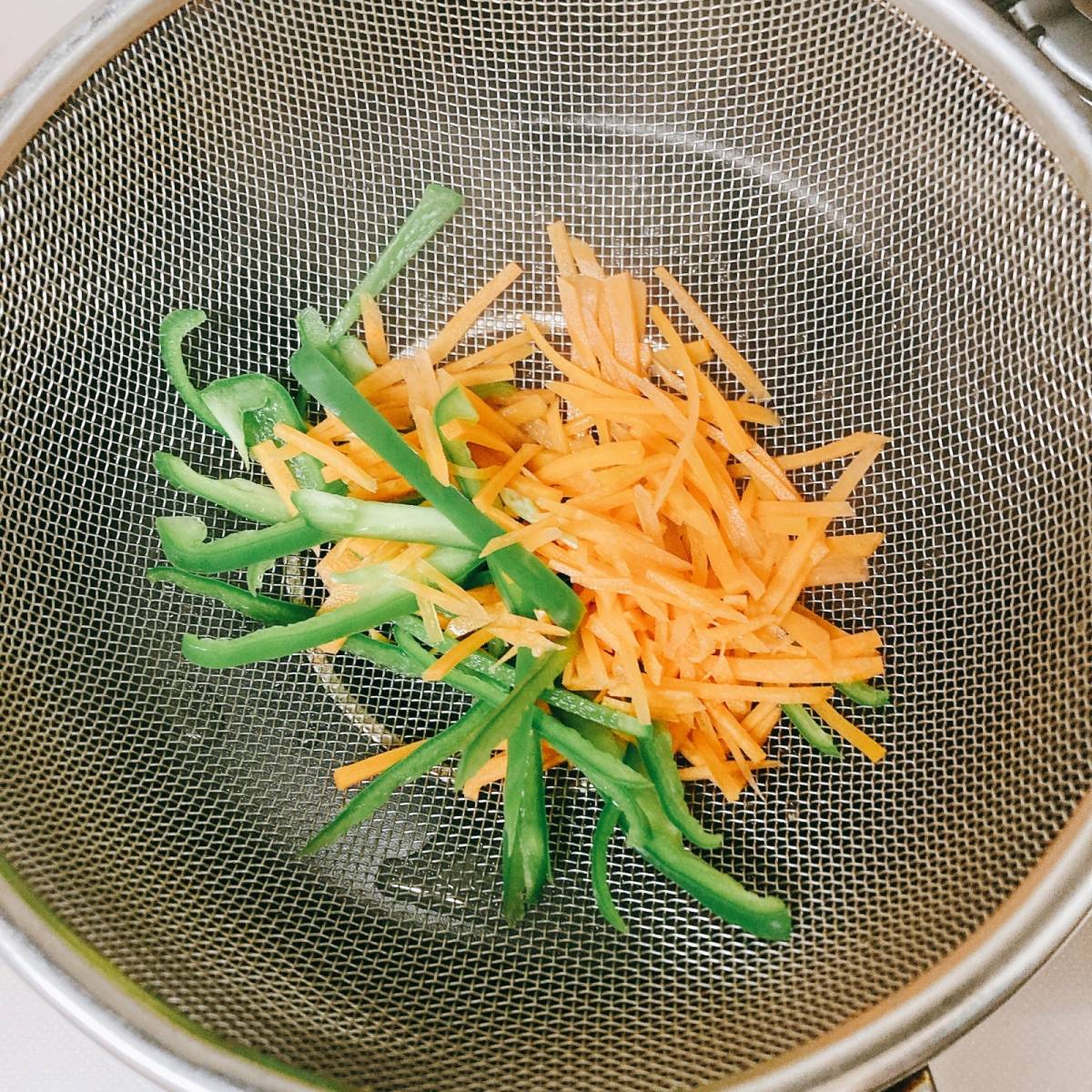 JAグループ公式の「ちくわピーマンの和風サラダ」のレシピ