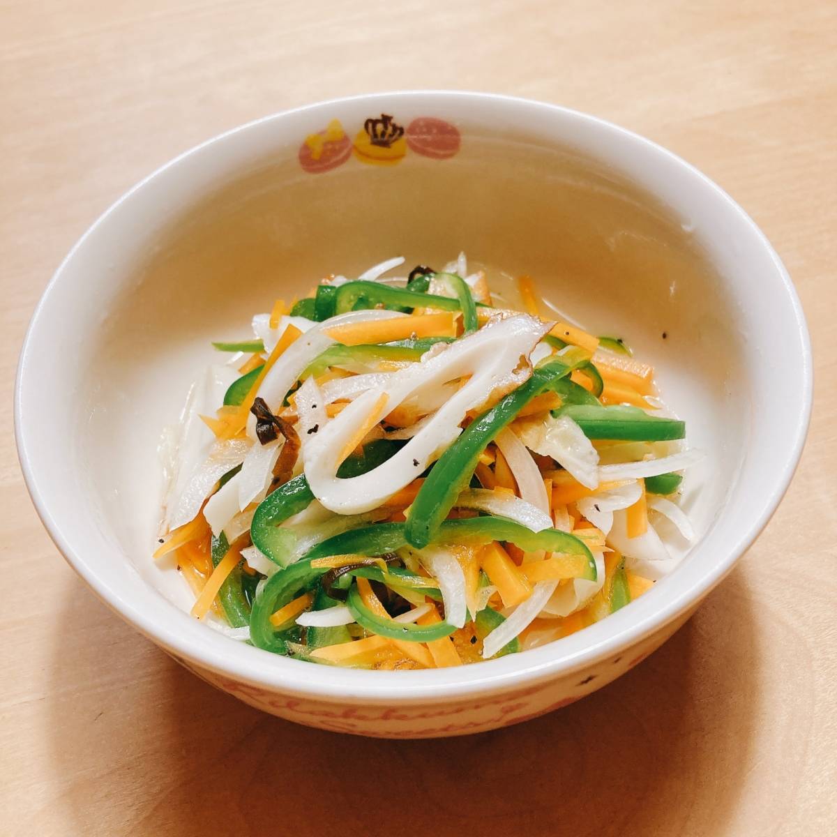 JAグループ公式の「ちくわピーマンの和風サラダ」のレシピ