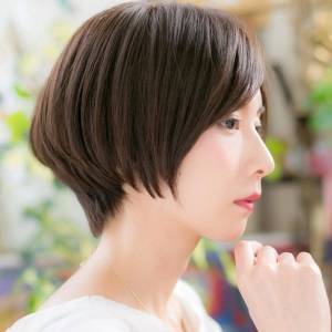  美シルエットのまとまりボブ 