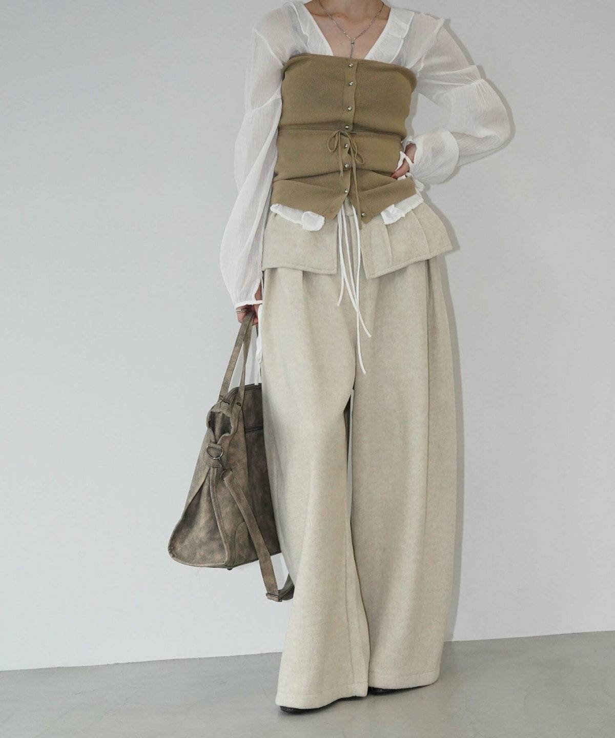 ビスチェコーデ