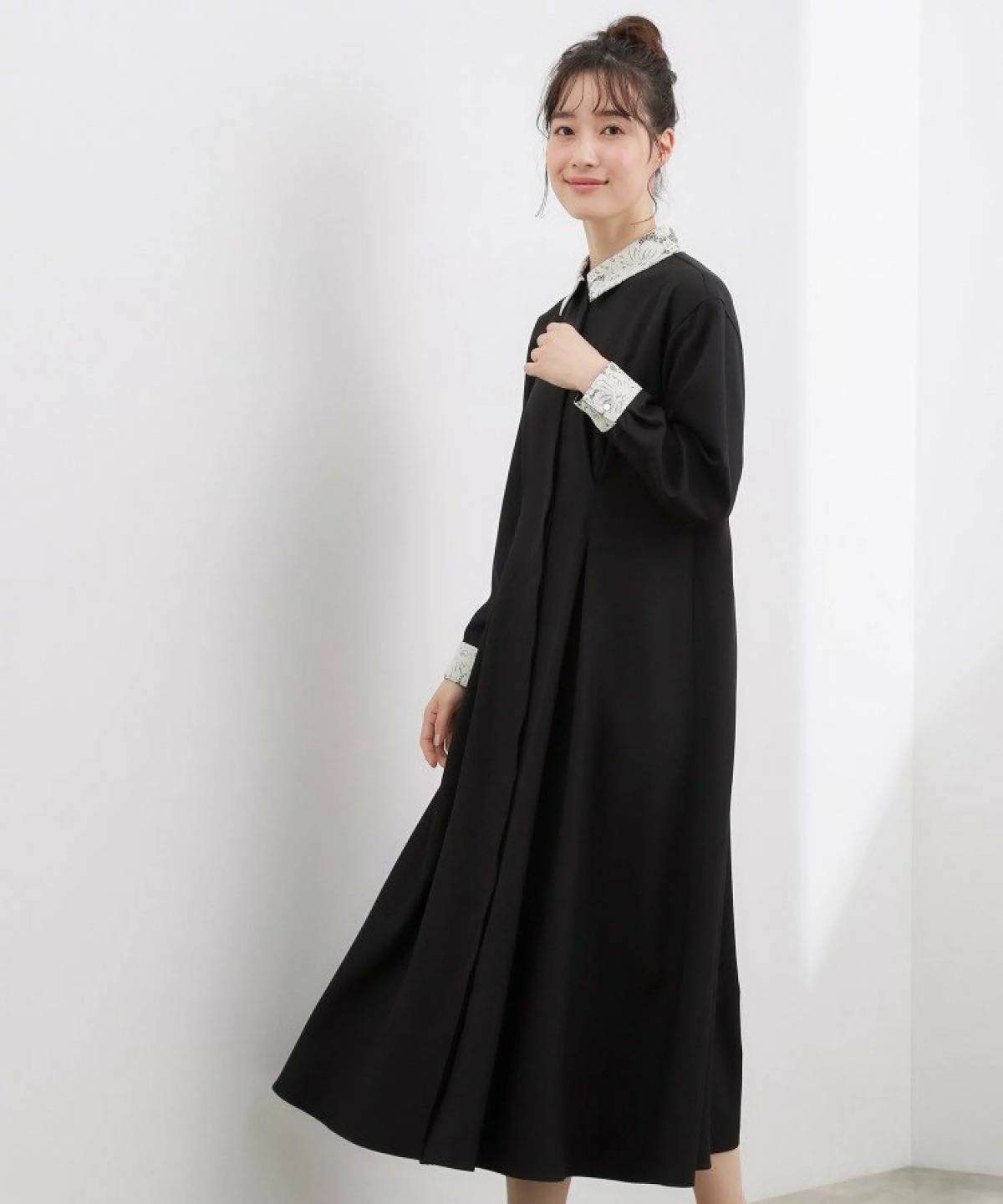 grove 晴れの日にも映える,品よく華やかなシャツワンピース