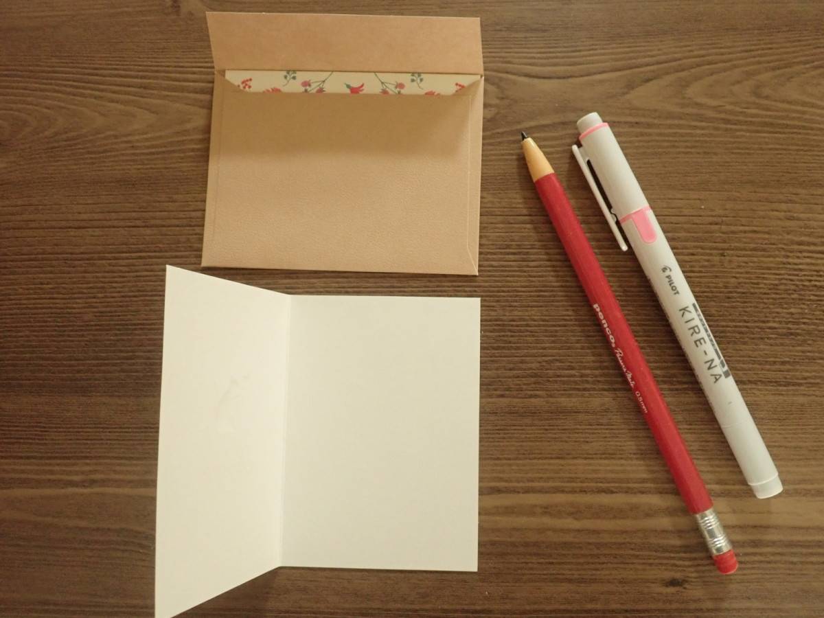 ダイソーのミニグリーティングカード(猫と花、For You、2枚)