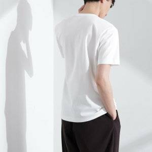 “モテる男”は「白T」を着ている！女が惹かれるその理由とは……？
