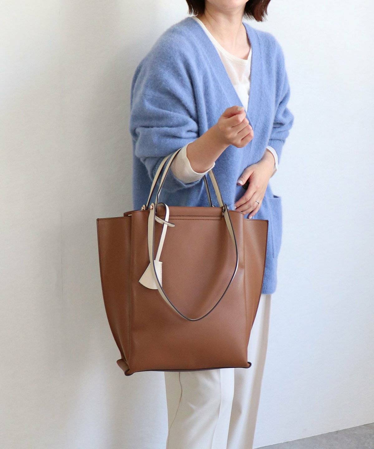 冬コーデの女性