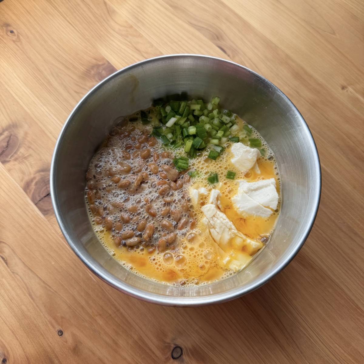 タカノフーズ公式の「納豆と豆腐のふわふわだし巻き卵」のレシピ
