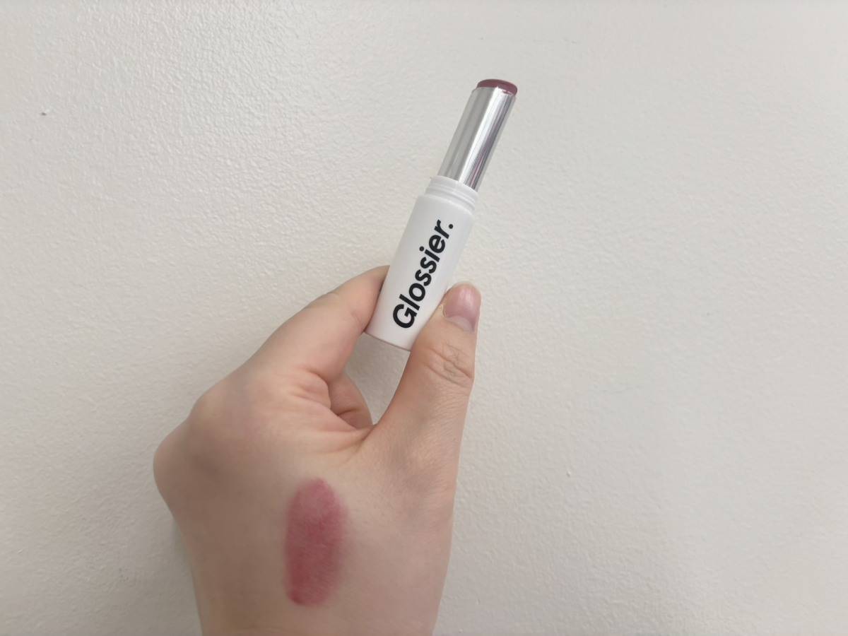 Glossier.(グロッシアー) シアーマットリップスティック