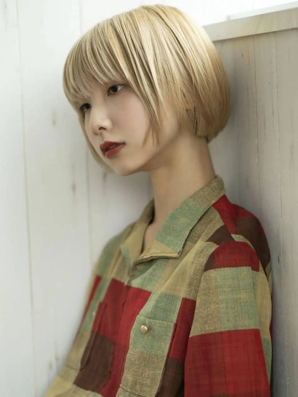 コンパクトなハイトーンボブ