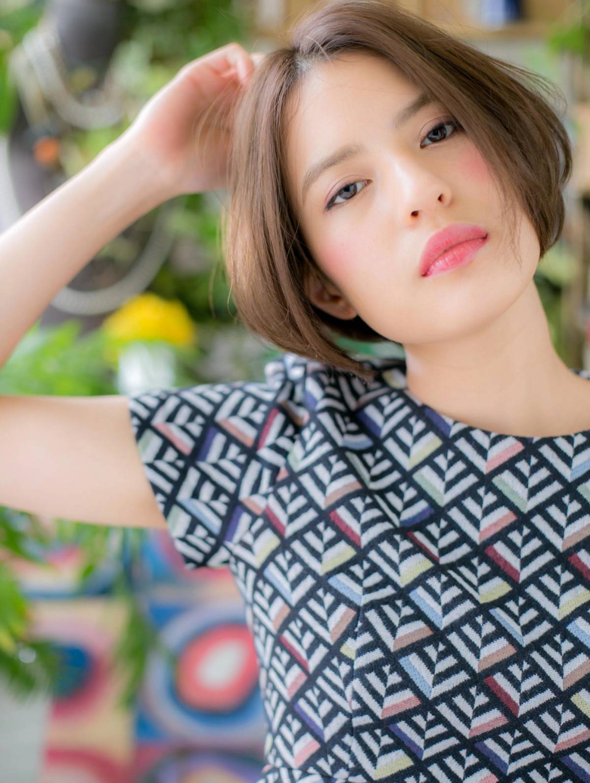 センターパートボブ