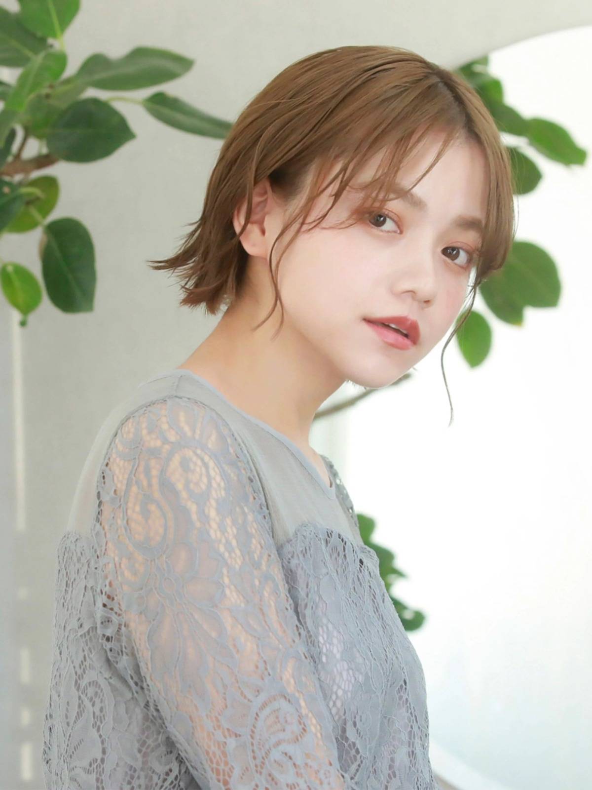 カジュアル外ハネショート