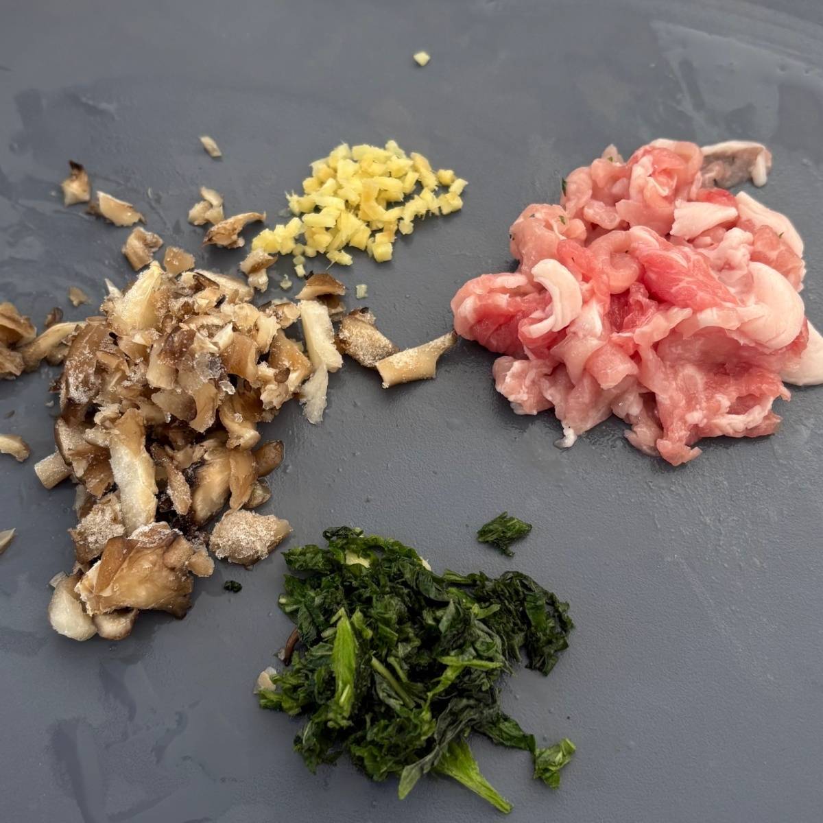 JAグループ公式の「豚肉、きのこ、シソの混ぜご飯」のレシピ