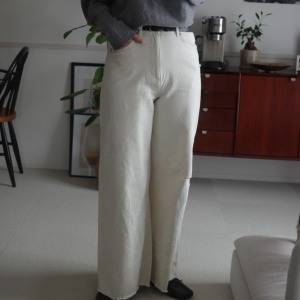 重たく見えないって最強♪爽やか「ホワイトデニム」主役の大人カジュアルコーデ