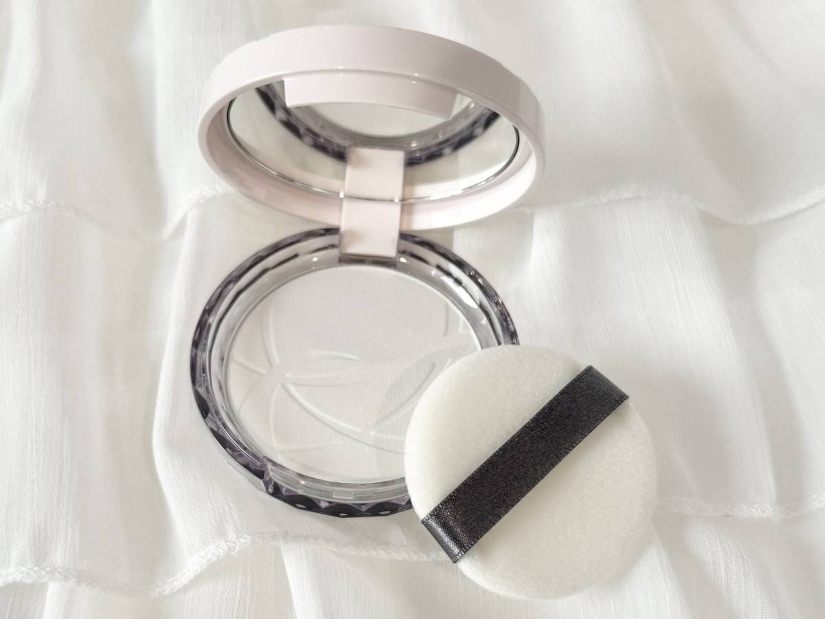 毛穴レスフィックスパウダー