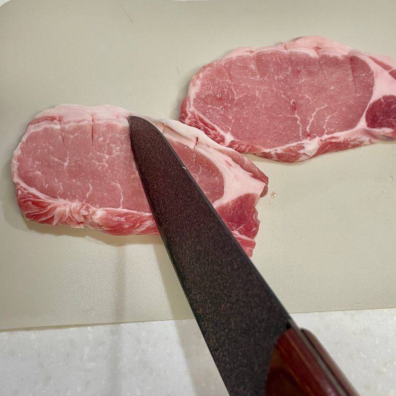 くらこん公式の「ステーキ〜塩こんぶわさびのせ〜」のレシピ