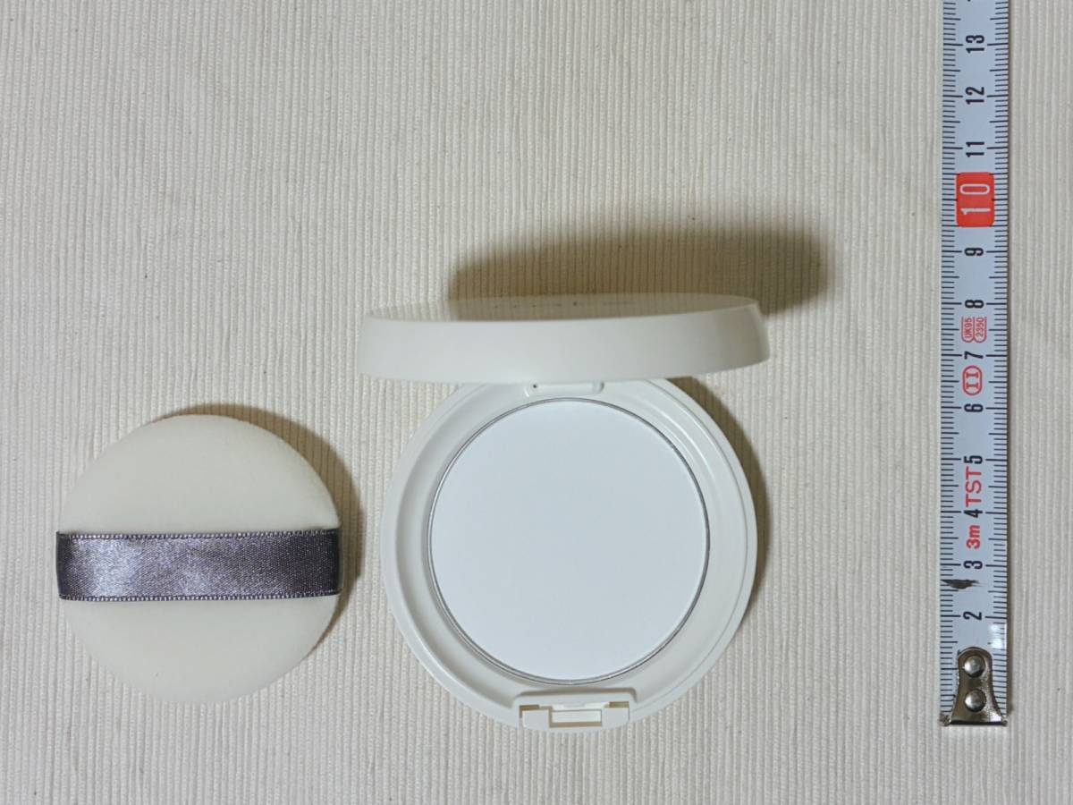 nake ネイク オイルブロックパウダー 01 クリア 本体 蓋開け 定規