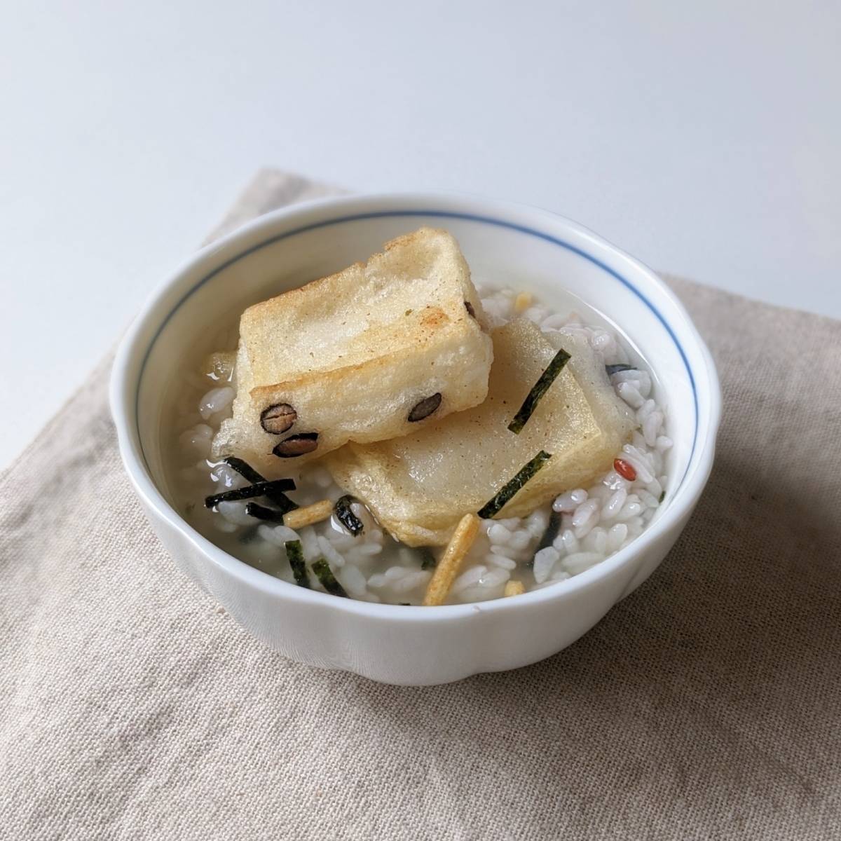 永谷園公式の「揚げもち茶づけ」のレシピ」