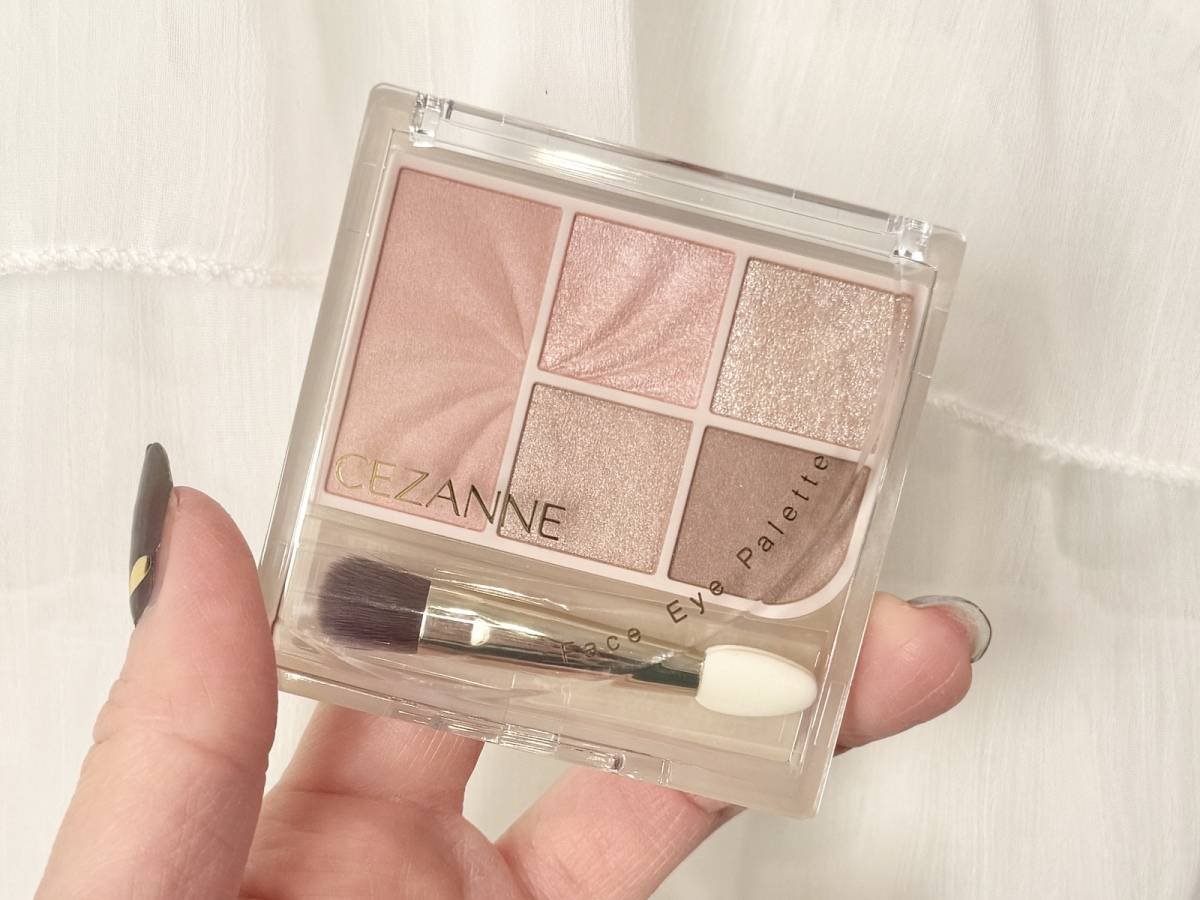 フェイスアイパレット　03ノーブルベージュ