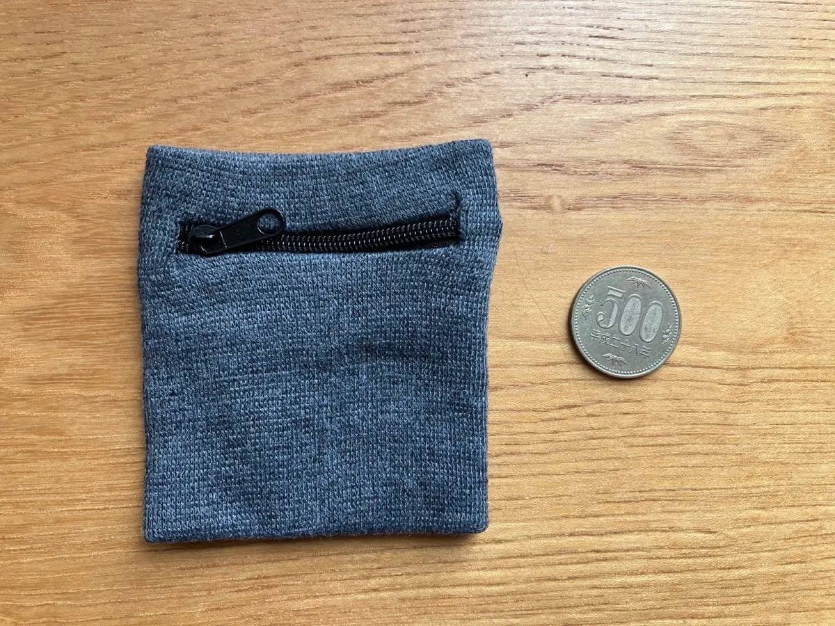 Seria(セリア):リストバンドポーチ