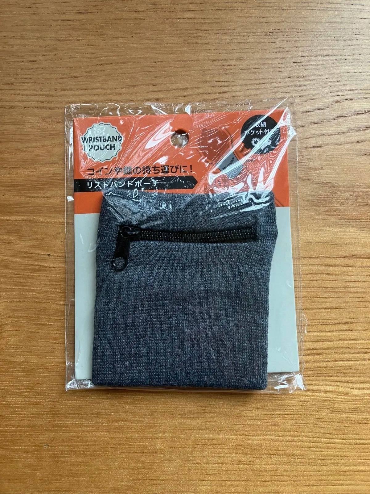 Seria(セリア):リストバンドポーチ