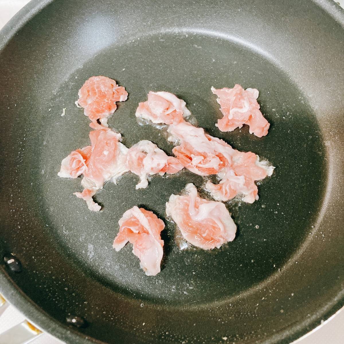 マルちゃん公式の「「カリカリじゃこ」のネギ塩焼そば」のレシピ