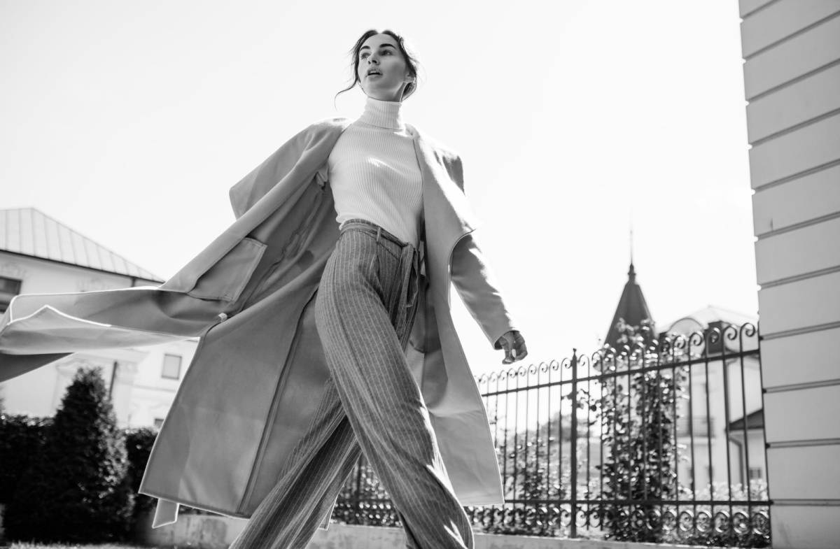 クラシックファッションの女性