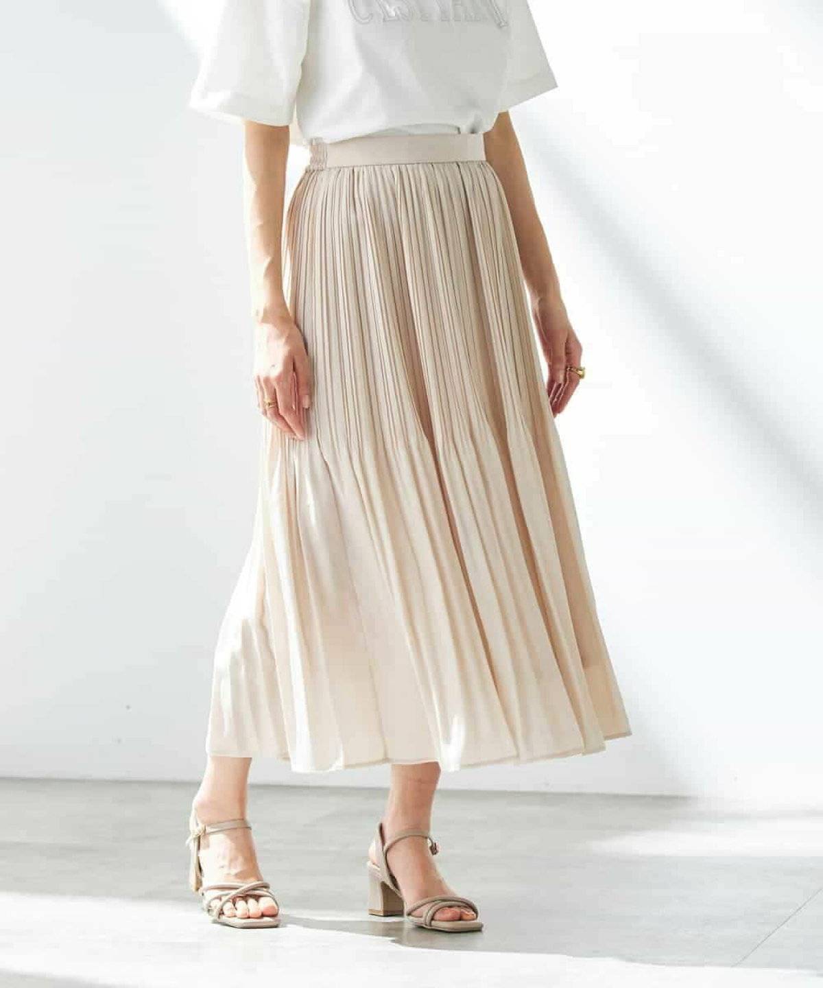 夏コーデの女性