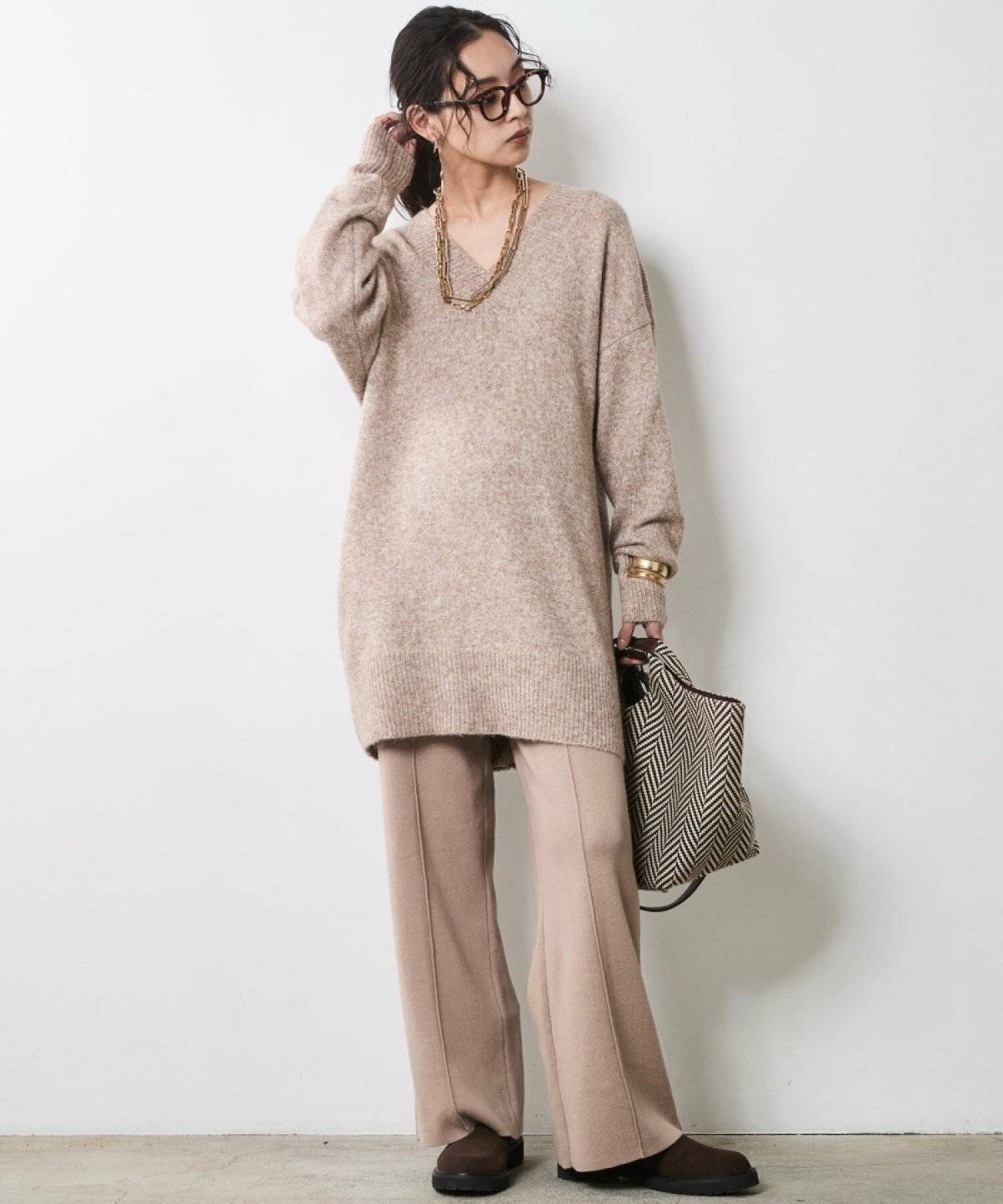 春コーデの女性