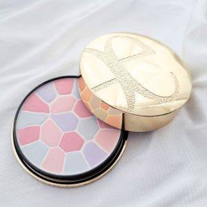 もう一生使い続けたい……♡とにかく美肌見えする「名品パウダー」