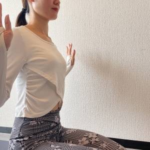 びっくりするほど気持ちいいよ。3分でできる「肩こり」改善ストレッチ