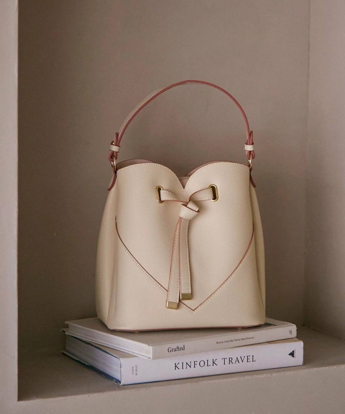 VIS 【2WAY】ハートカットバッグ