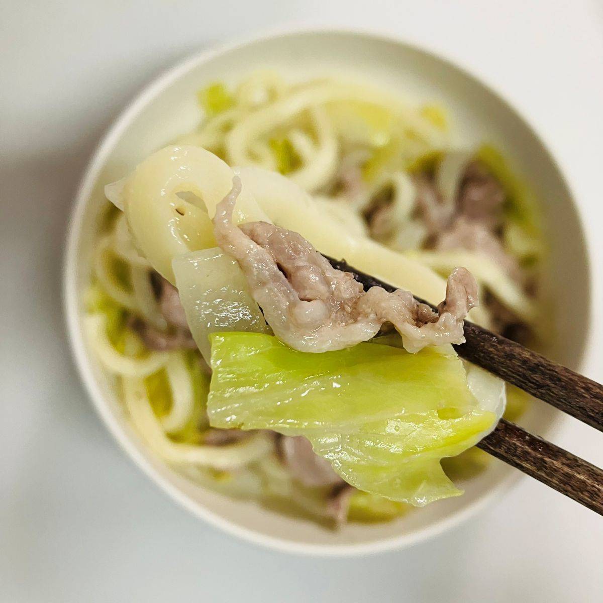 テーブルマーク公式の「焼かない焼きうどん（塩レモン味）」