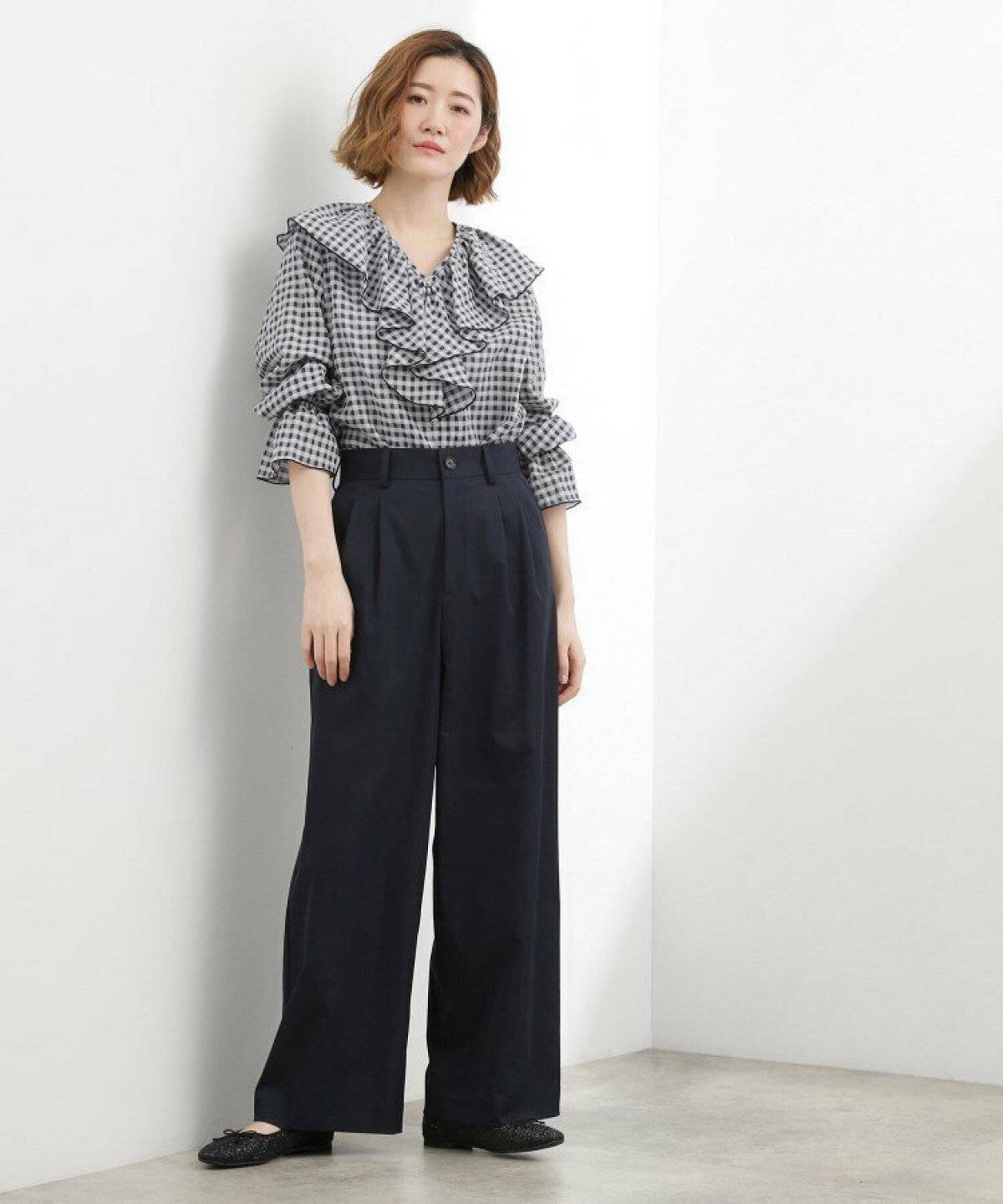 ストレートチノパンコーデ