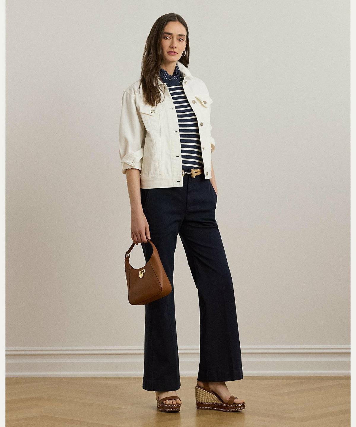 ハイウエストチノパンコーデ