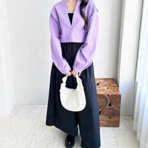 トレーナー×スカートのコーデ集。春〜冬までカジュアルファッションを楽しもう！