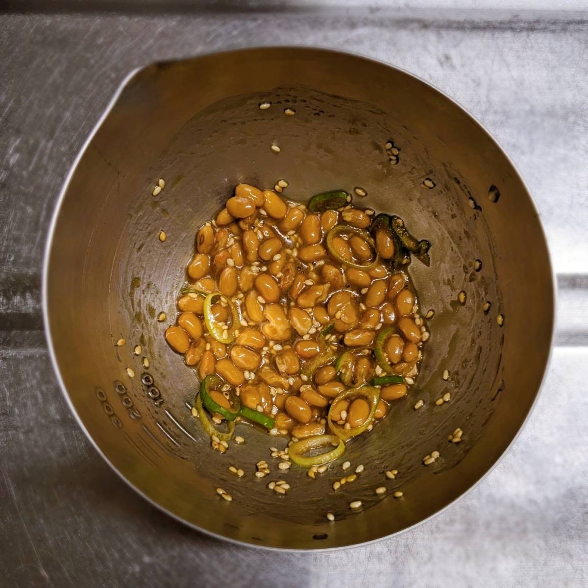 タカノフーズ公式の「煎りごまなっとうふ」のレシピ