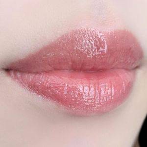 ひと塗りで若見えが叶う。ドラッグストアで買うべき「名品リップ」5選