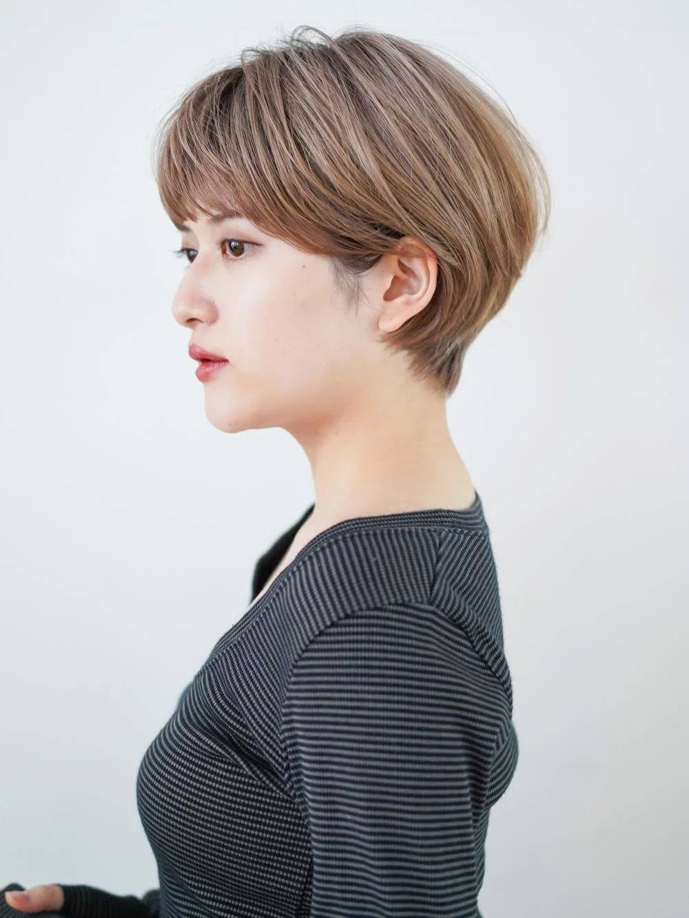 耳掛けコンパクトショート