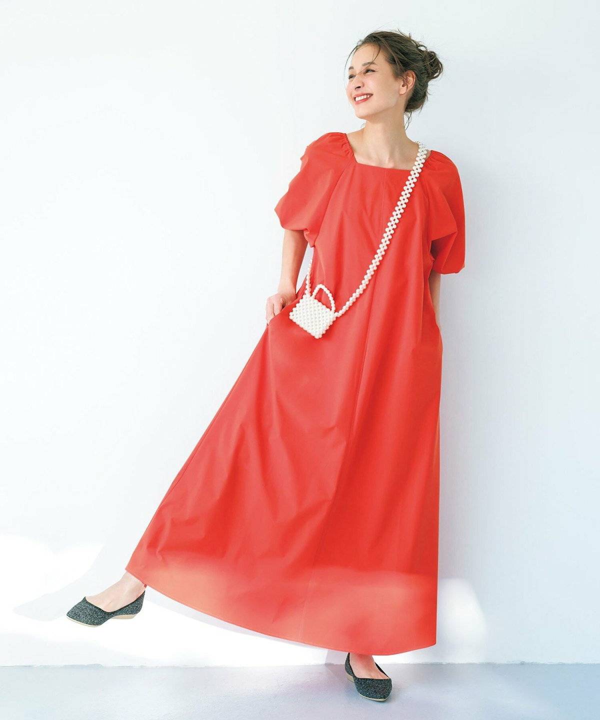 オレンジのフロントベルトワンピースコーデ