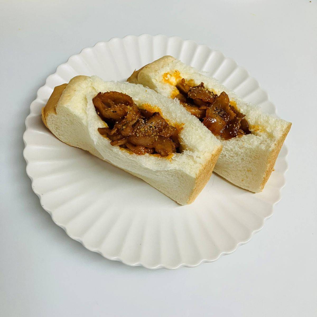 ヤマザキ公式の「カリーヴルストポケットサンド」のレシピ