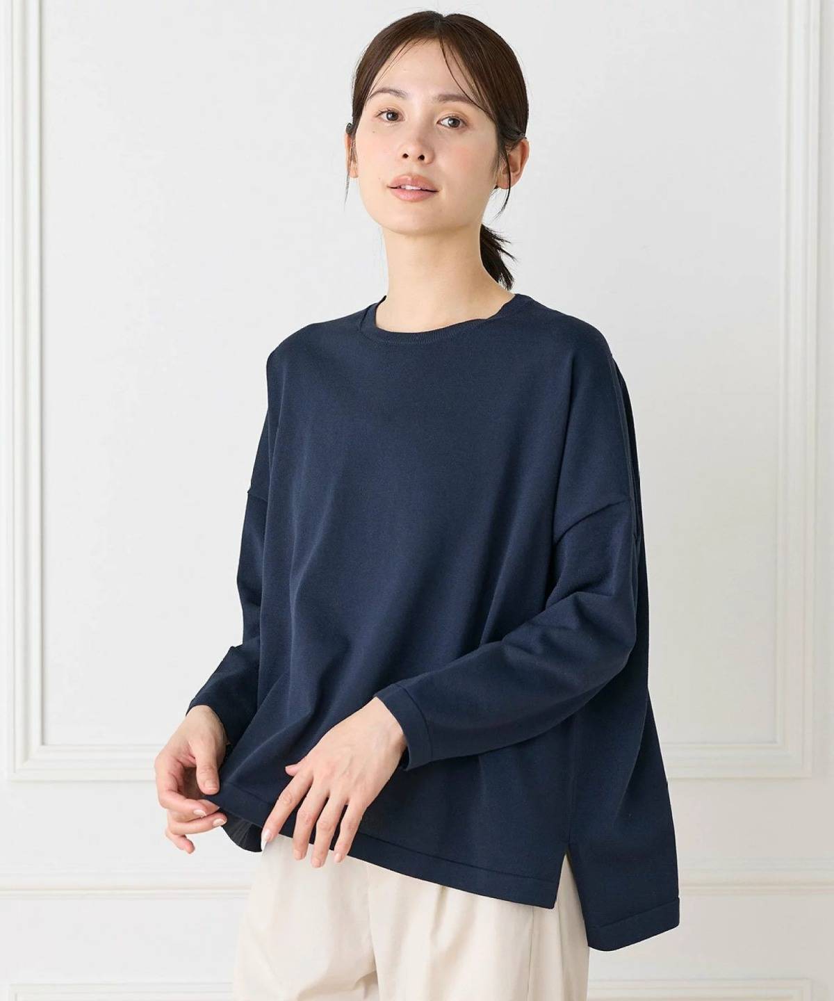 INED オーバーサイズクルーネックニット