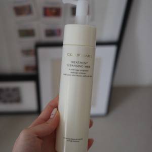 すっきり落ちるのにしっとり♪肌にやさしい「COVERMARK」クレンジングミルク