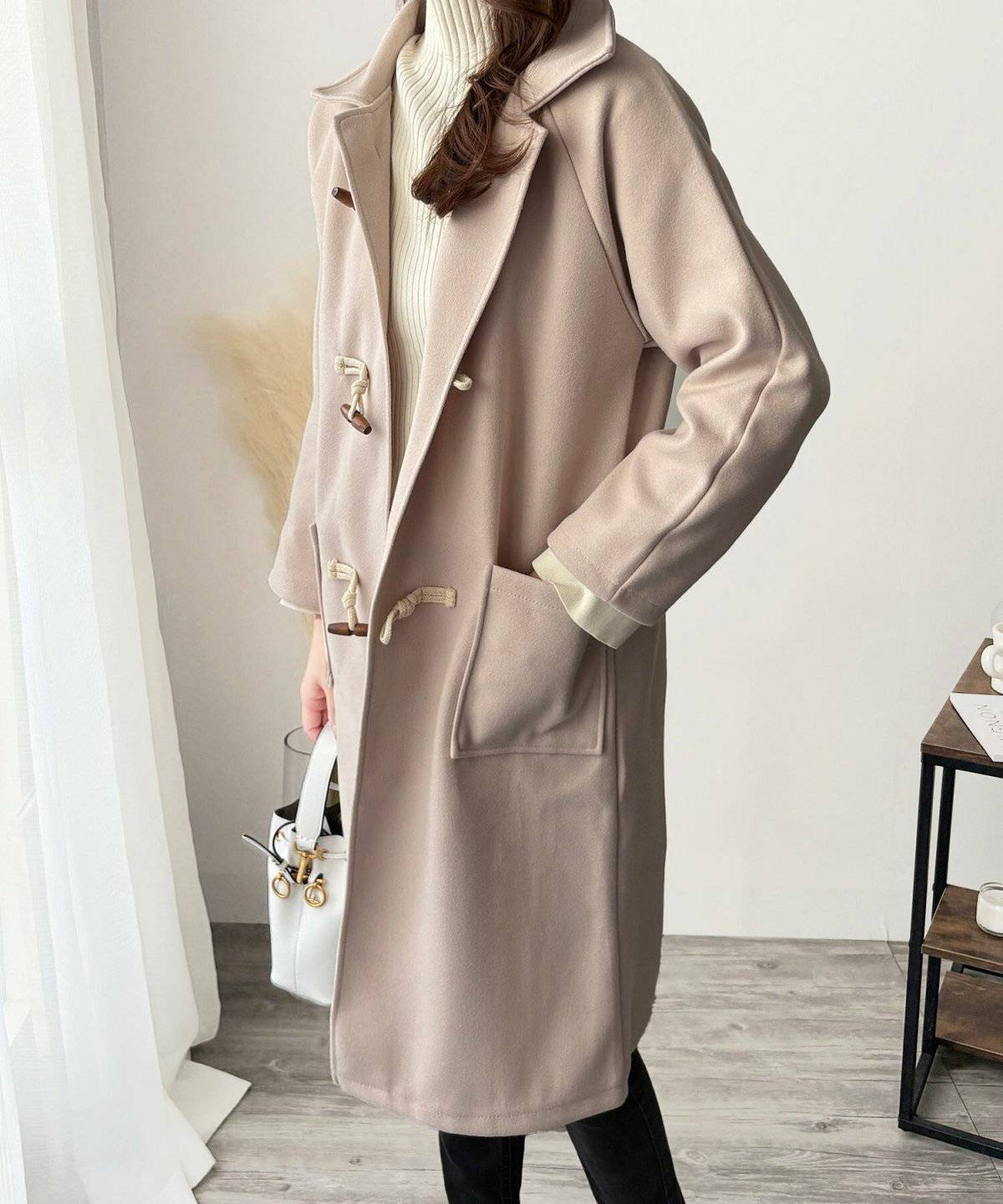 ロングダッフルコート×スキニーデニムパンツ×ストール