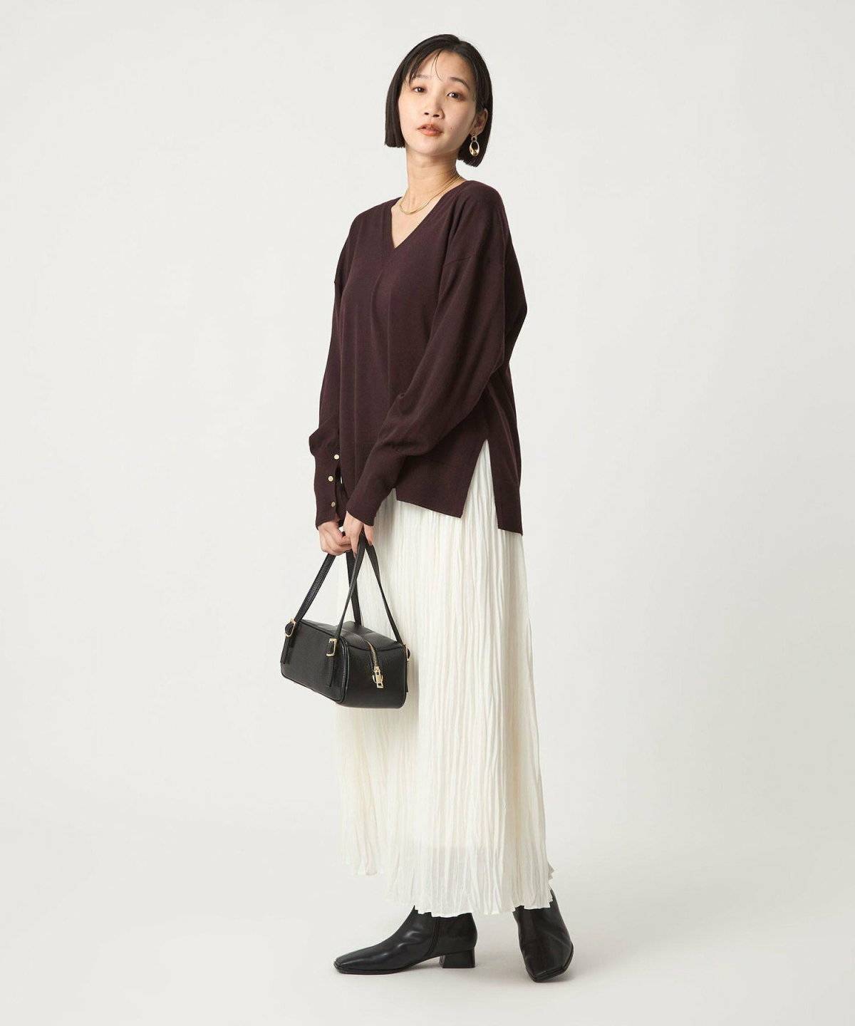 スカートコーデの女性