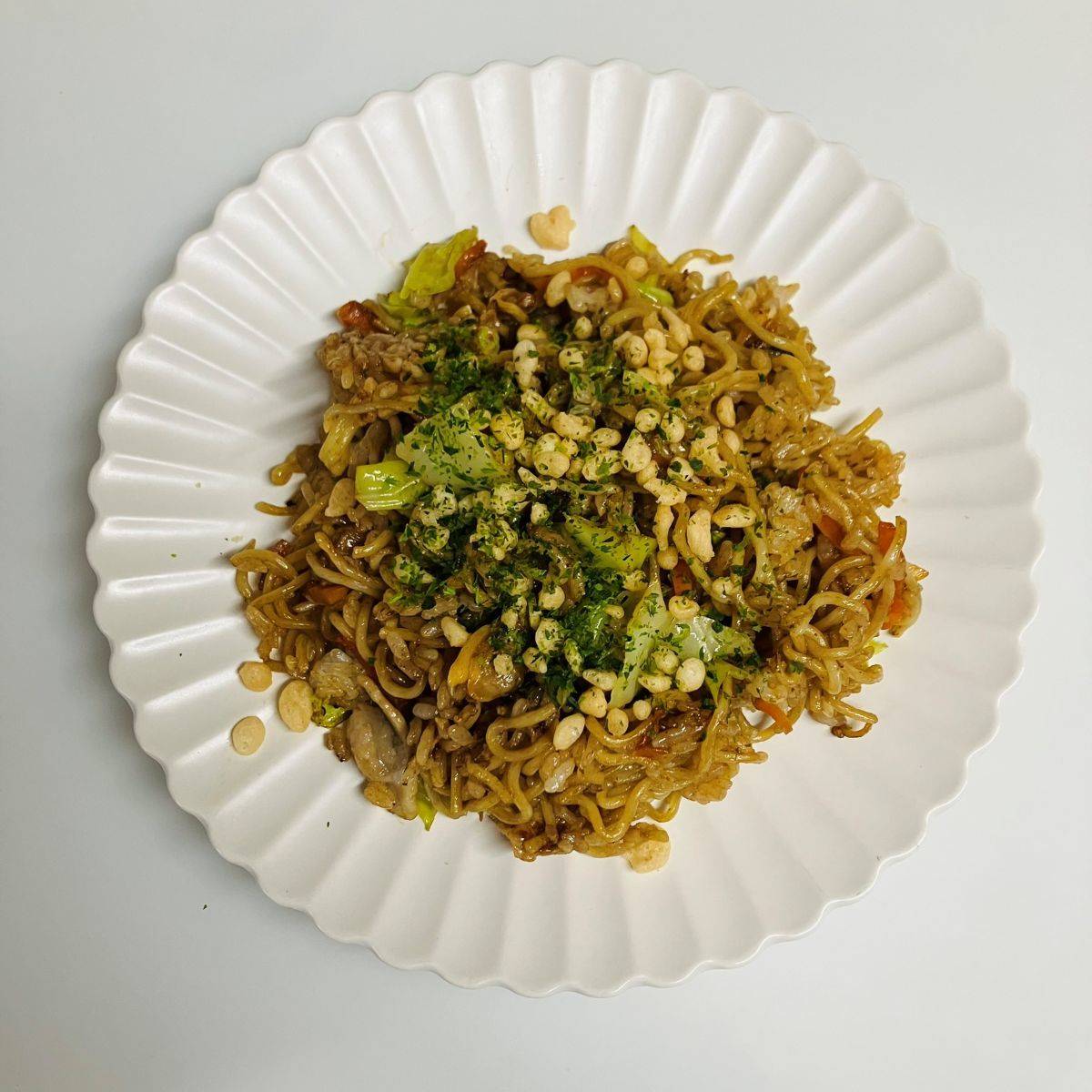 マルちゃん公式の「焼そばめし」のレシピ