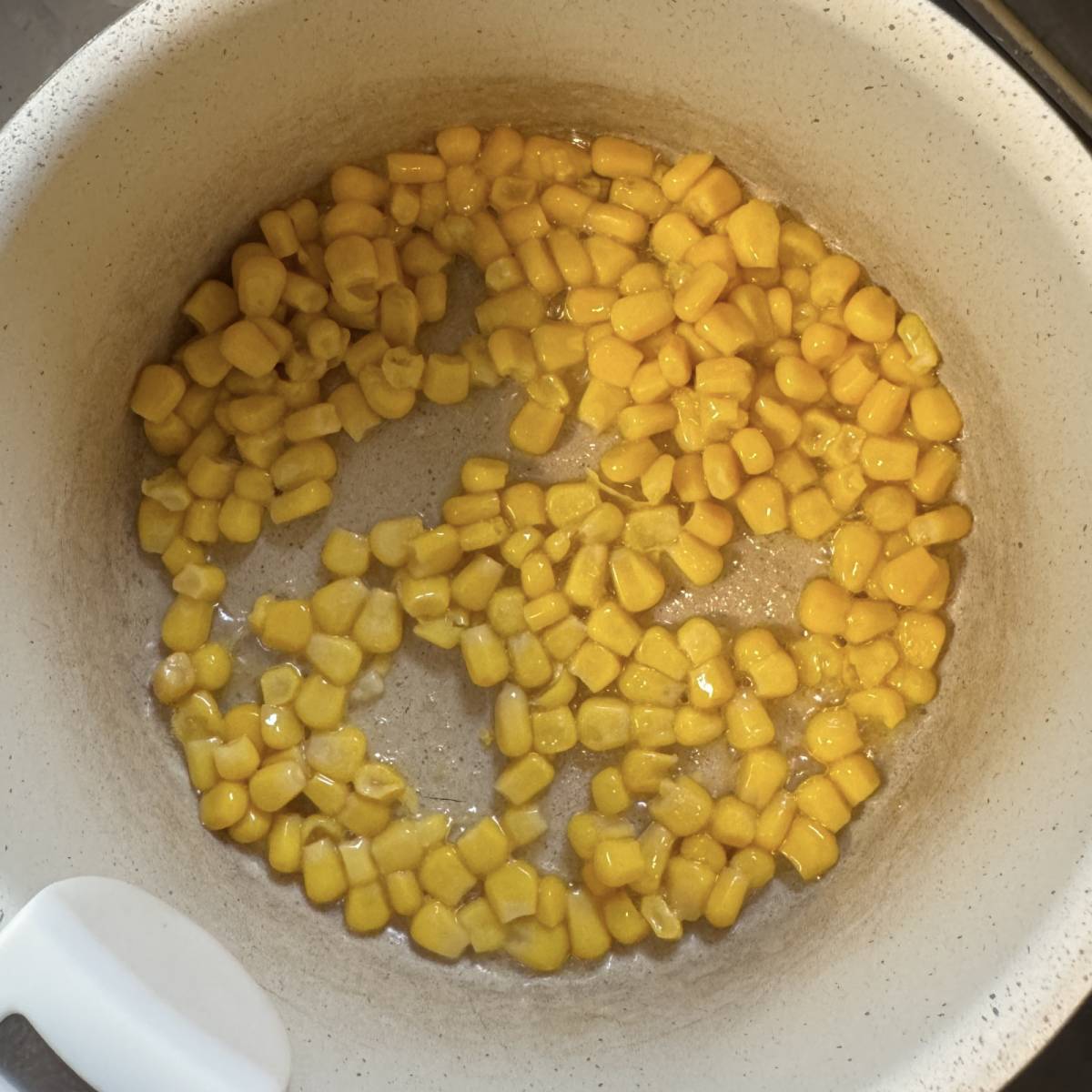 ニッスイ公式の「おさかなのソーセージ入りのコーンスープ」のレシピ