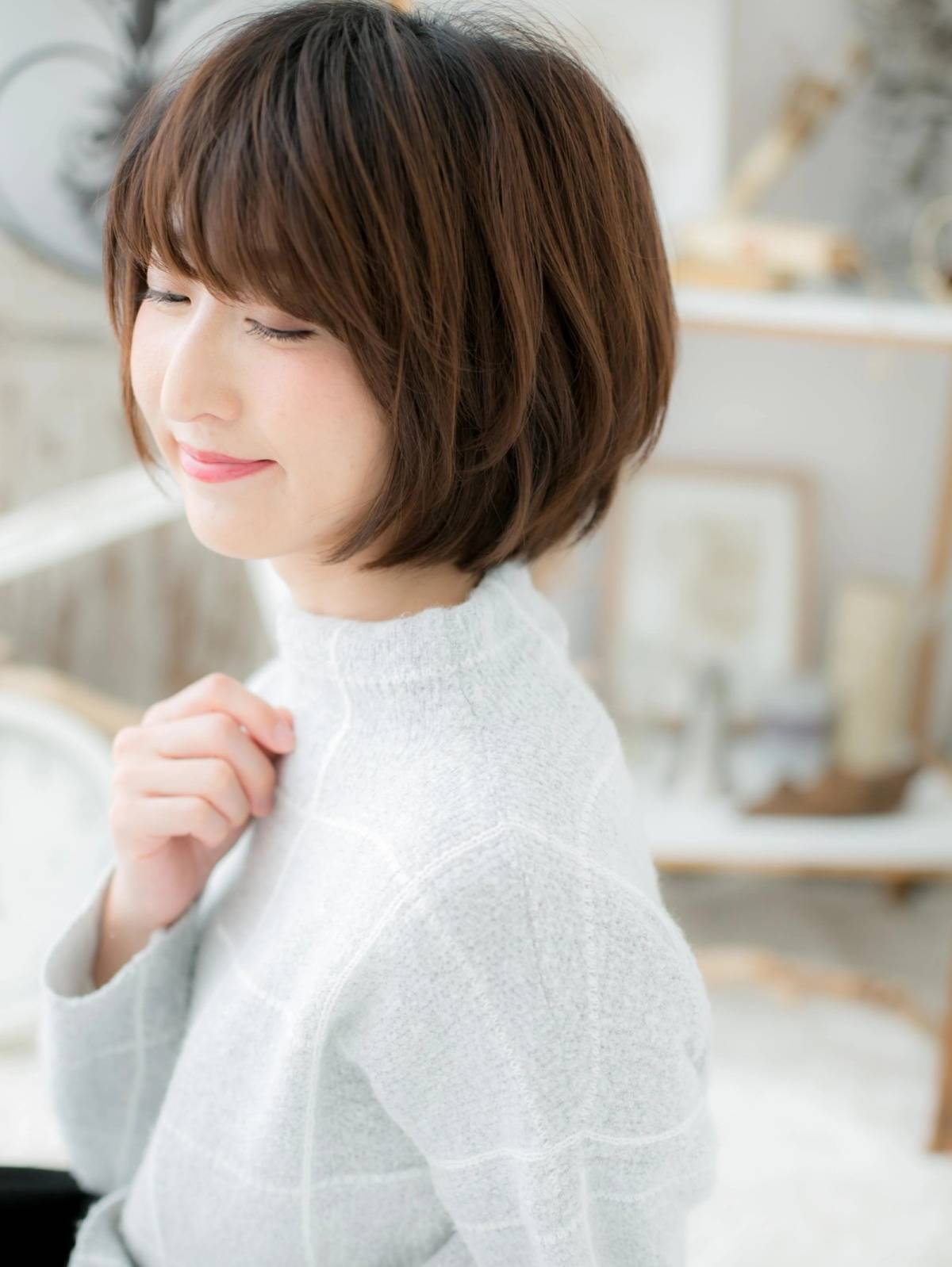 前下がりシルエットレイヤーボブ